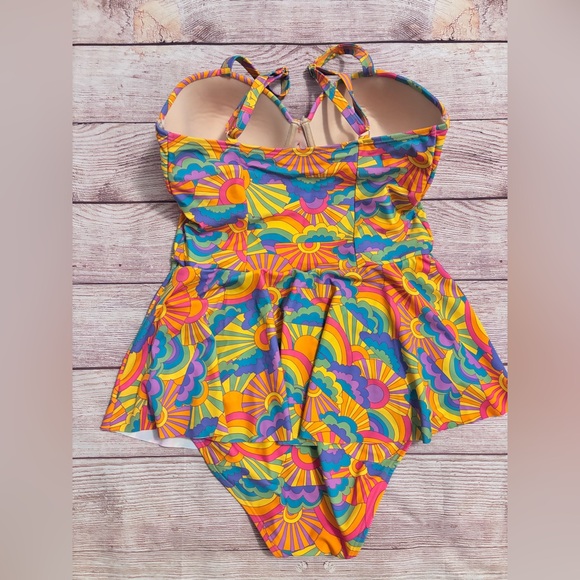 Unique Vintage Swimsuit - Picture 4 of 9